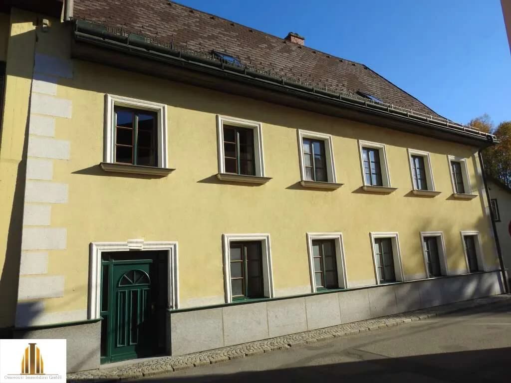 8-Zimmer-Immobilie kaufen in Gmünd – 400 m², € 369.999