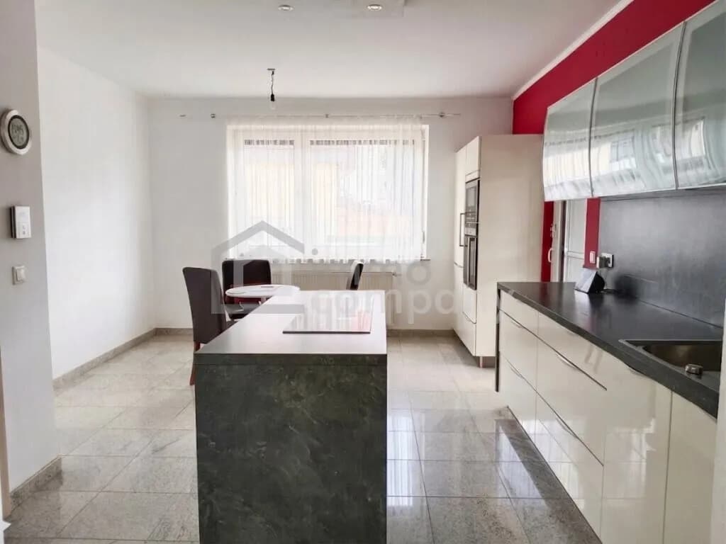 8-Zimmer-Haus kaufen in Oberwart – 236 m², € 499.000 – Bild 6 von 12