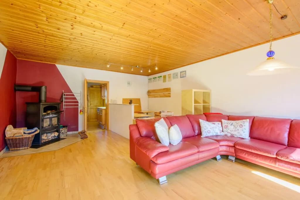 6-Zimmer-Wohnung kaufen in Gmunden – 127 m², € 330.000 – Bild 4 von 15