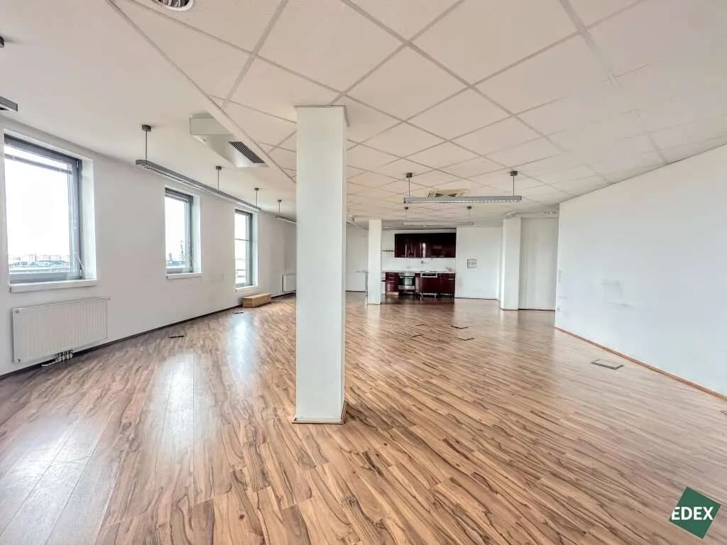 Gewerbeimmobilie mieten in Wien – 190 m², € 2.821