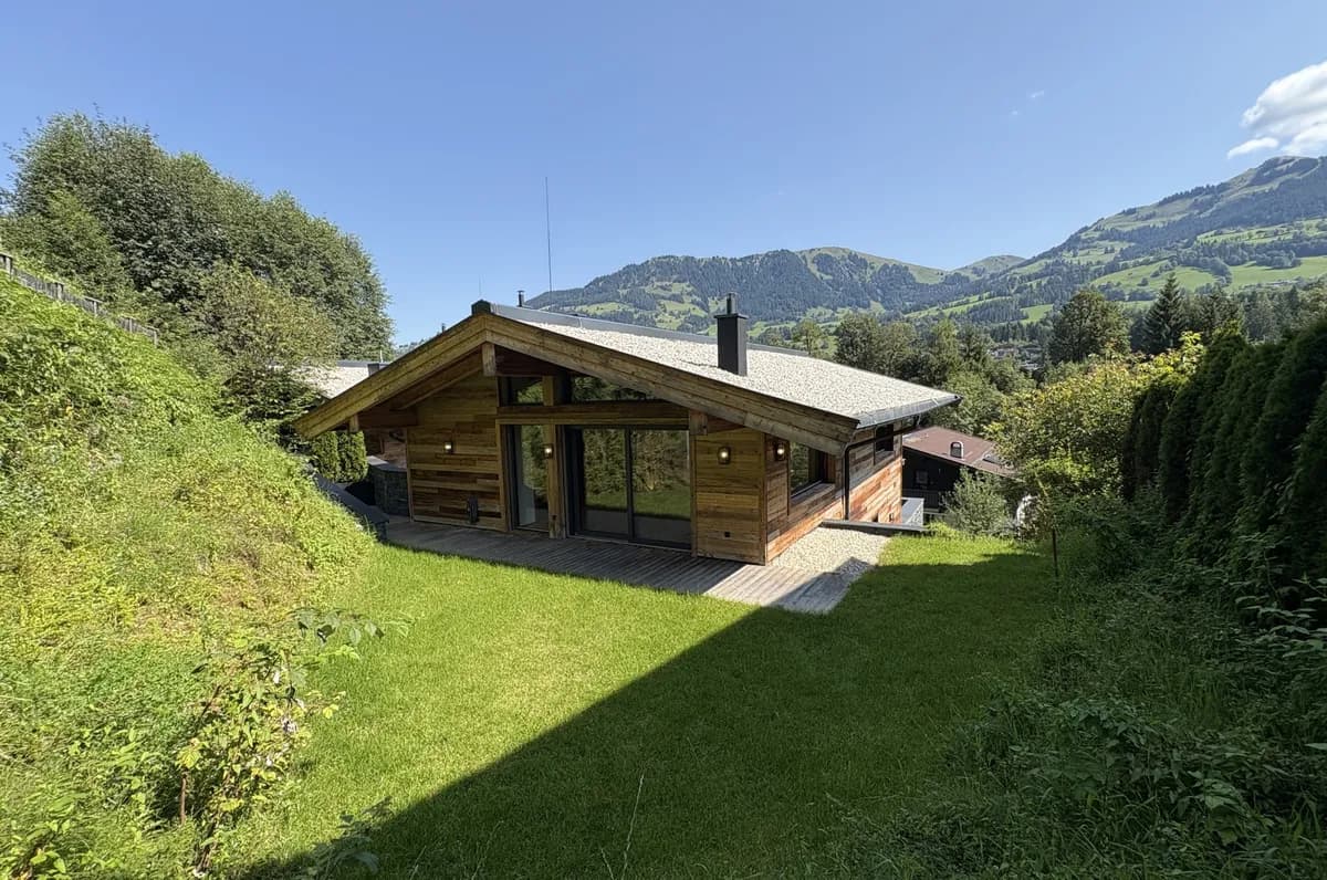 5-Zimmer-Immobilie mieten in Kitzbühel – 249 m², € 9.500 – Bild 2 von 4