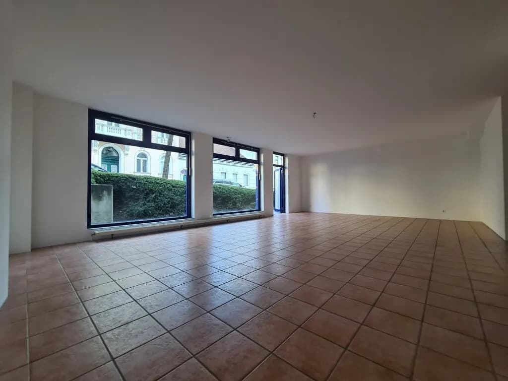 2-Zimmer-Gewerbeimmobilie mieten in Wien – 110,1 m², € 1.125 – Bild 3 von 15