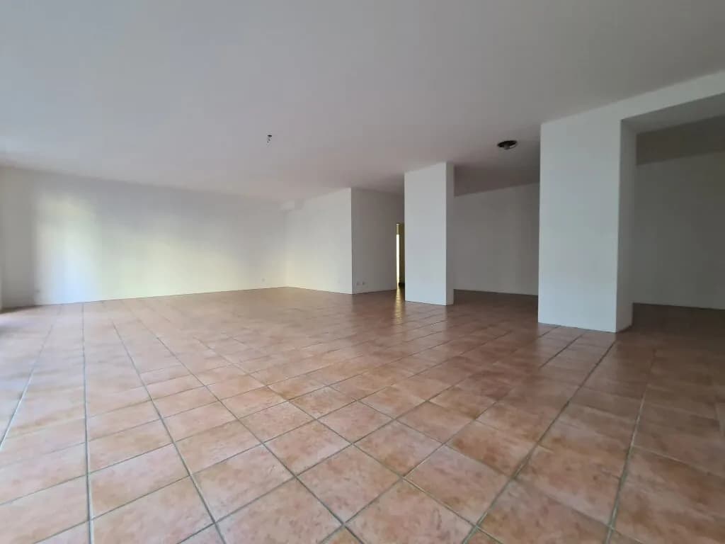 2-Zimmer-Gewerbeimmobilie mieten in Wien – 110,1 m², € 1.125 – Bild 7 von 15