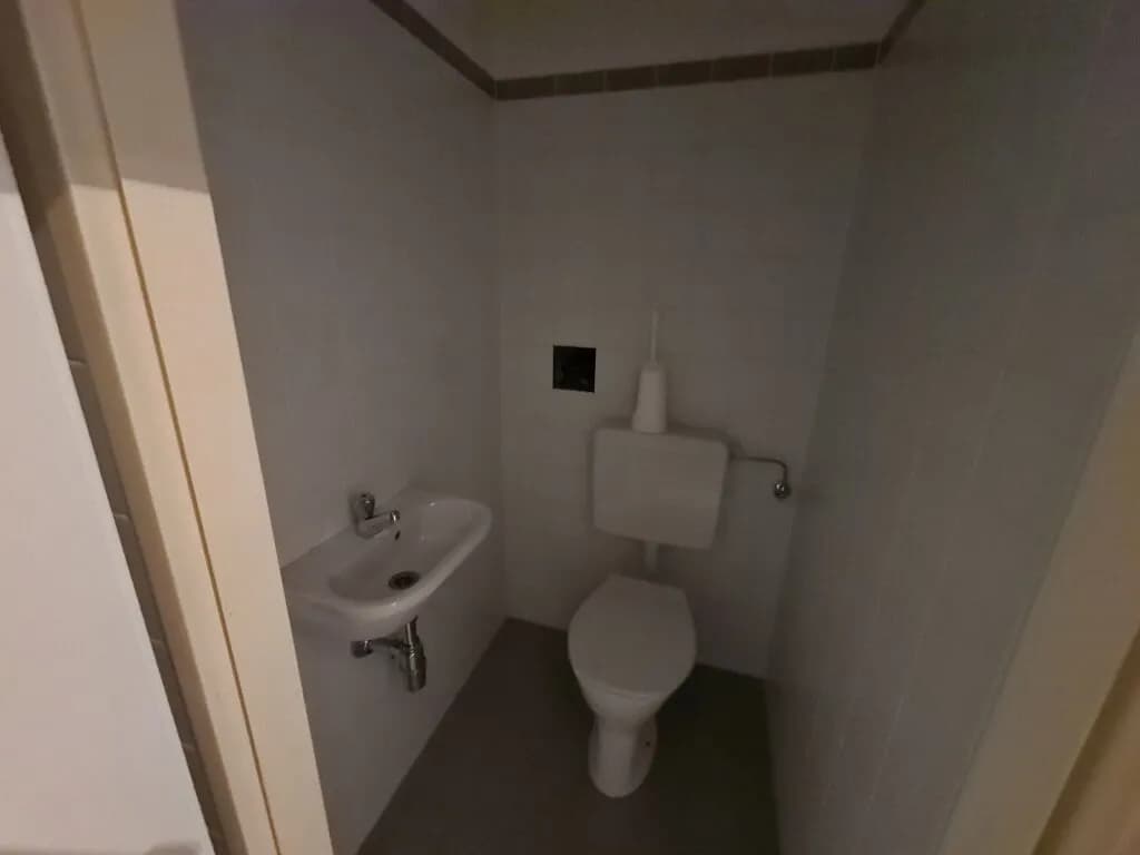 2-Zimmer-Gewerbeimmobilie mieten in Wien – 110,1 m², € 1.125 – Bild 14 von 15