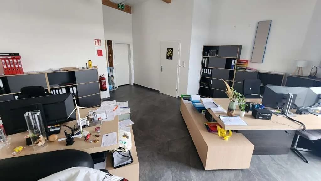 Gewerbeimmobilie mieten in Wiener Neustadt – 371 m², € 3.836