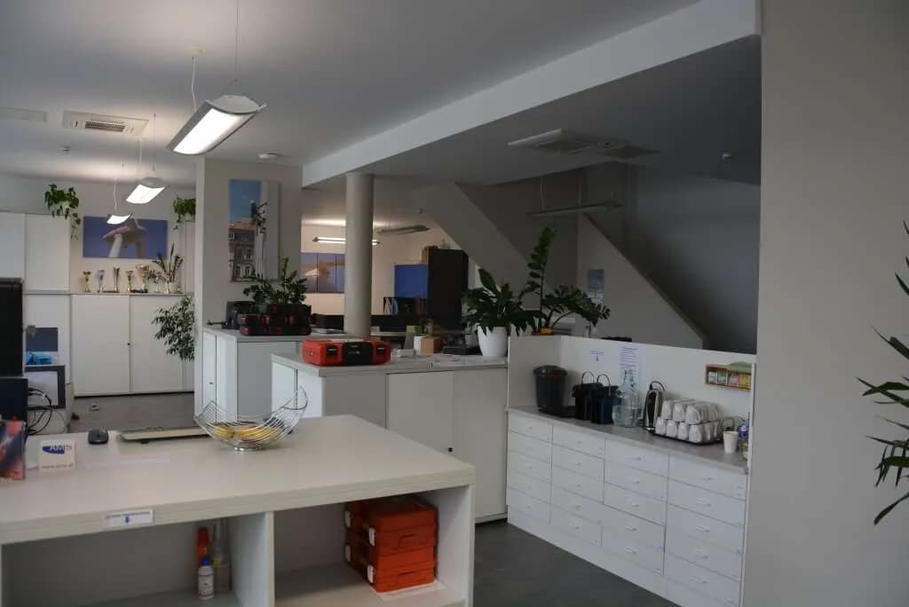 Gewerbeimmobilie mieten in Wiener Neustadt – 371 m², € 3.836 – Bild 15 von 30