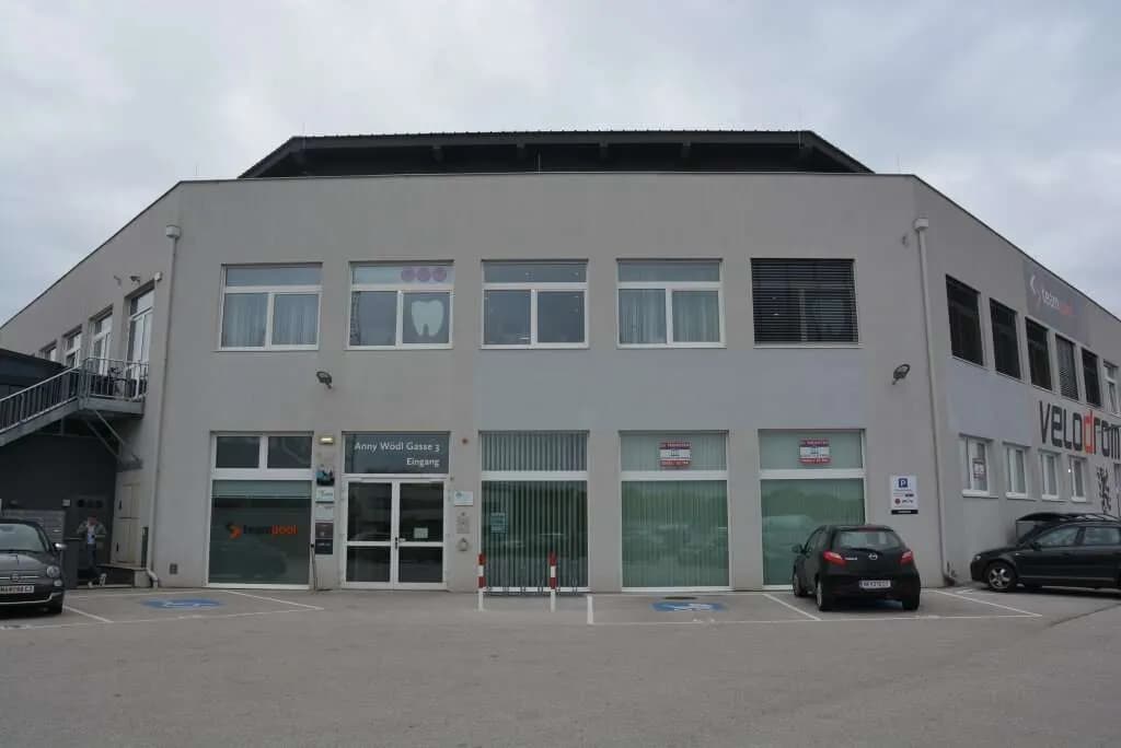 Gewerbeimmobilie mieten in Wiener Neustadt – 371 m², € 3.836 – Bild 18 von 30