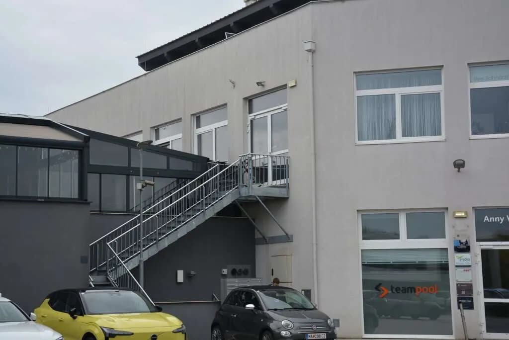 Gewerbeimmobilie mieten in Wiener Neustadt – 371 m², € 3.836 – Bild 20 von 30