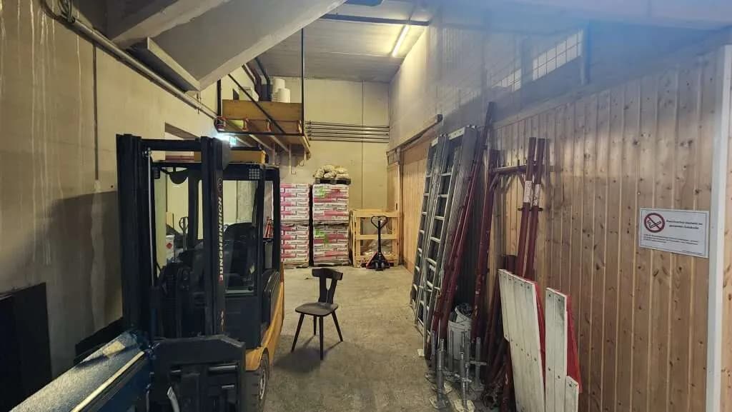 Gewerbeimmobilie mieten in Wiener Neustadt – 371 m², € 3.836 – Bild 22 von 30