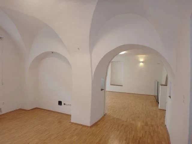 3-Zimmer-Gewerbeimmobilie mieten in Krems Land – 78 m², € 661 – Bild 6 von 9