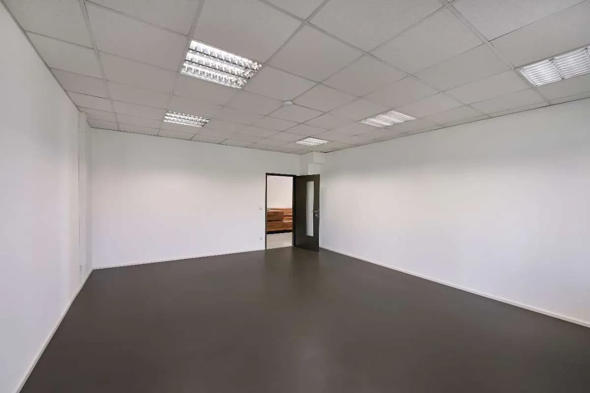 1-Zimmer-Gewerbeimmobilie mieten in Wien – 45 m², € 1.170 – Bild 8 von 23