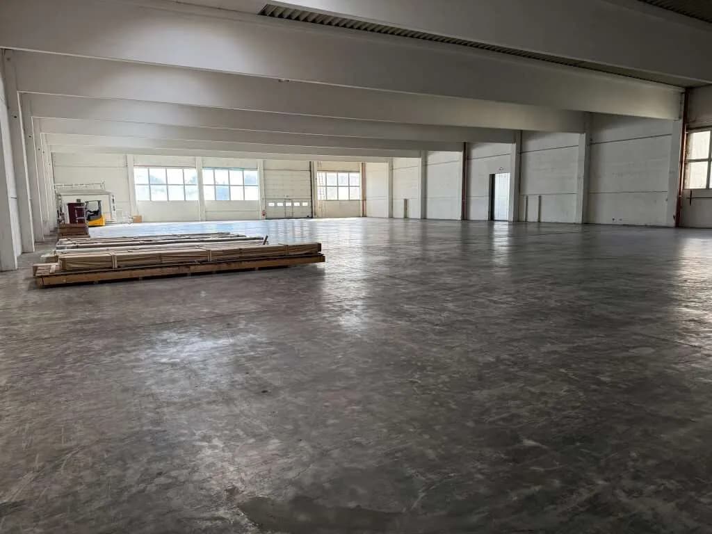Gewerbeimmobilie mieten in Wiener Neustadt – 1 589 m², € 7.944 – Bild 3 von 5