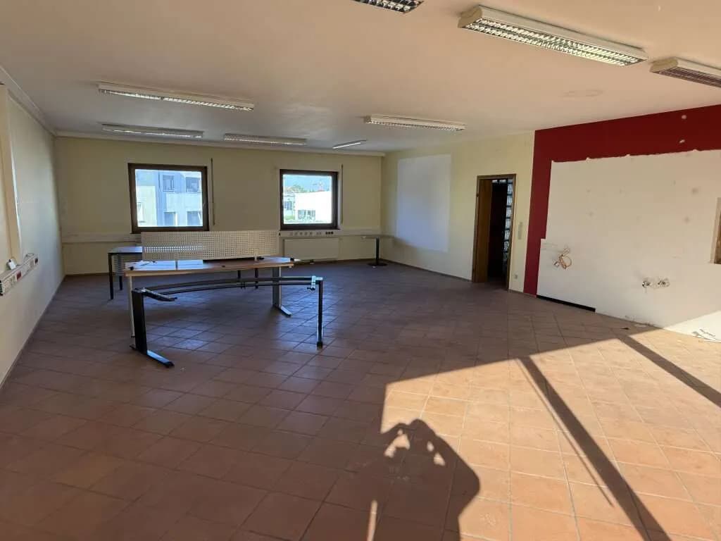 Gewerbeimmobilie mieten in Wiener Neustadt – € 1.097 – Bild 2 von 5