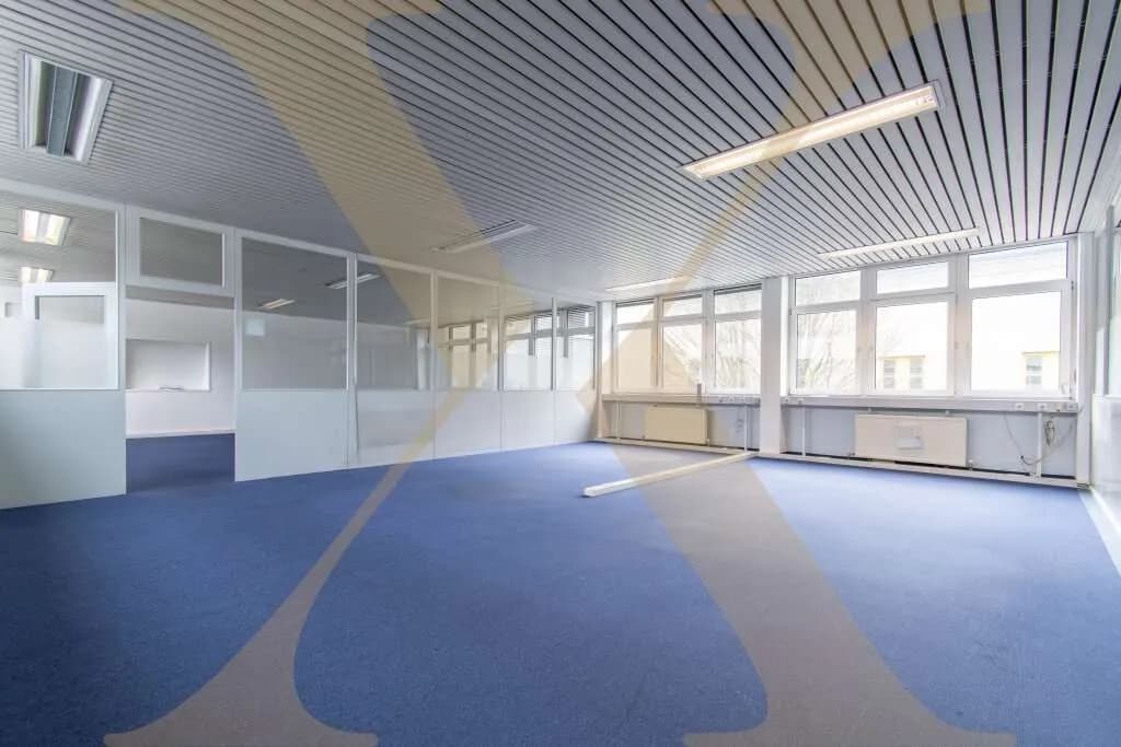 Gewerbeimmobilie mieten in Linz – 920 m², € 6.486