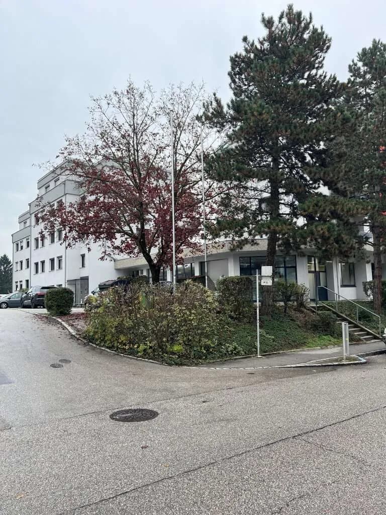 Gewerbeimmobilie mieten in Linz Land – 178 m², € 3.655 – Bild 1 von 9