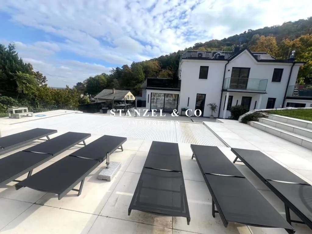 5-Zimmer-Haus kaufen in Tulln – 220 m², € 2.950.000 – Bild 2 von 47