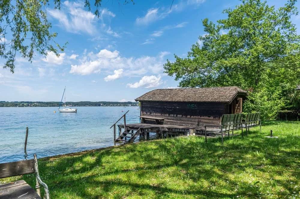 Haus kaufen in Vöcklabruck – 8 321 m², € 3.950.000
