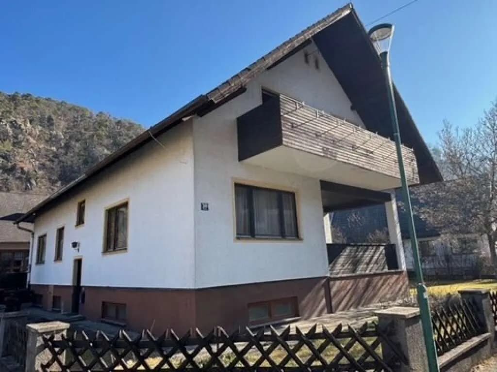 Haus kaufen in Krems Land – 186 m², € 280.000