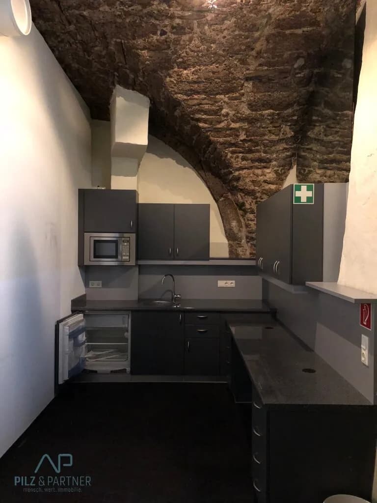 Gewerbeimmobilie mieten in Hallein – 115 m², € 1.031 – Bild 4 von 5