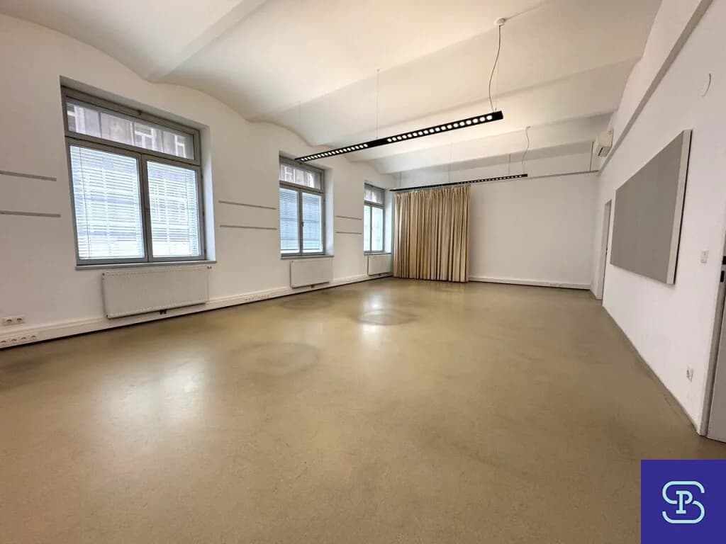 5-Zimmer-Gewerbeimmobilie mieten in Wien – 162 m², € 3.041 – Bild 1 von 18