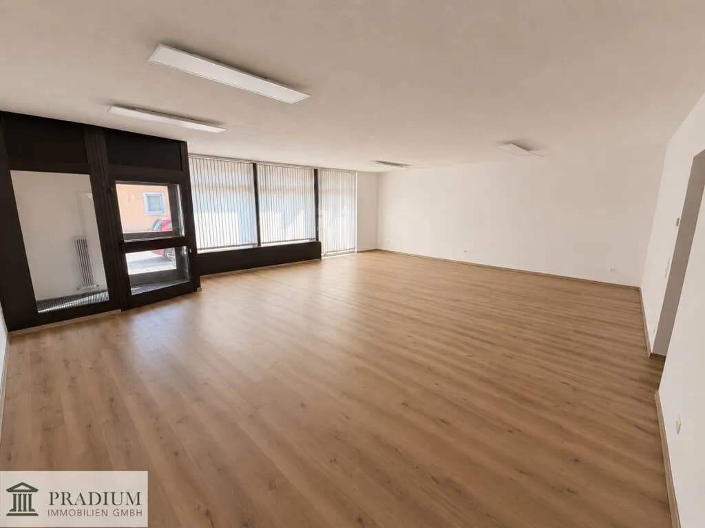 Gewerbeimmobilie mieten in Mödling – 94 m², € 1.100 – Bild 1 von 11