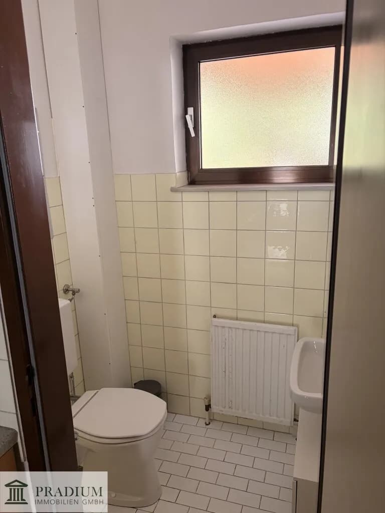 Gewerbeimmobilie mieten in Mödling – 94 m², € 1.100 – Bild 9 von 11
