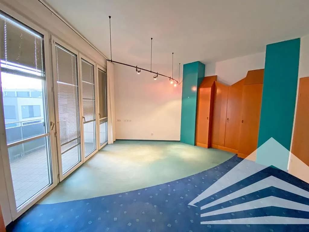 8-Zimmer-Gewerbeimmobilie mieten in Linz – 182 m², € 1.502 – Bild 3 von 10