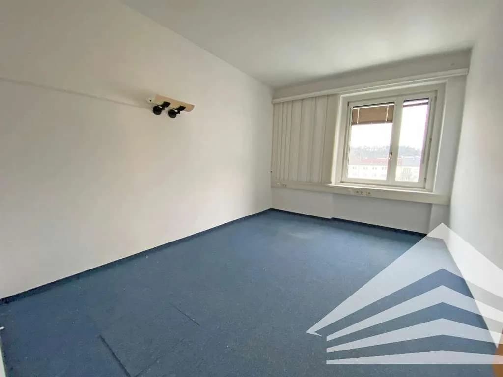 8-Zimmer-Gewerbeimmobilie mieten in Linz – 182 m², € 1.502 – Bild 6 von 10
