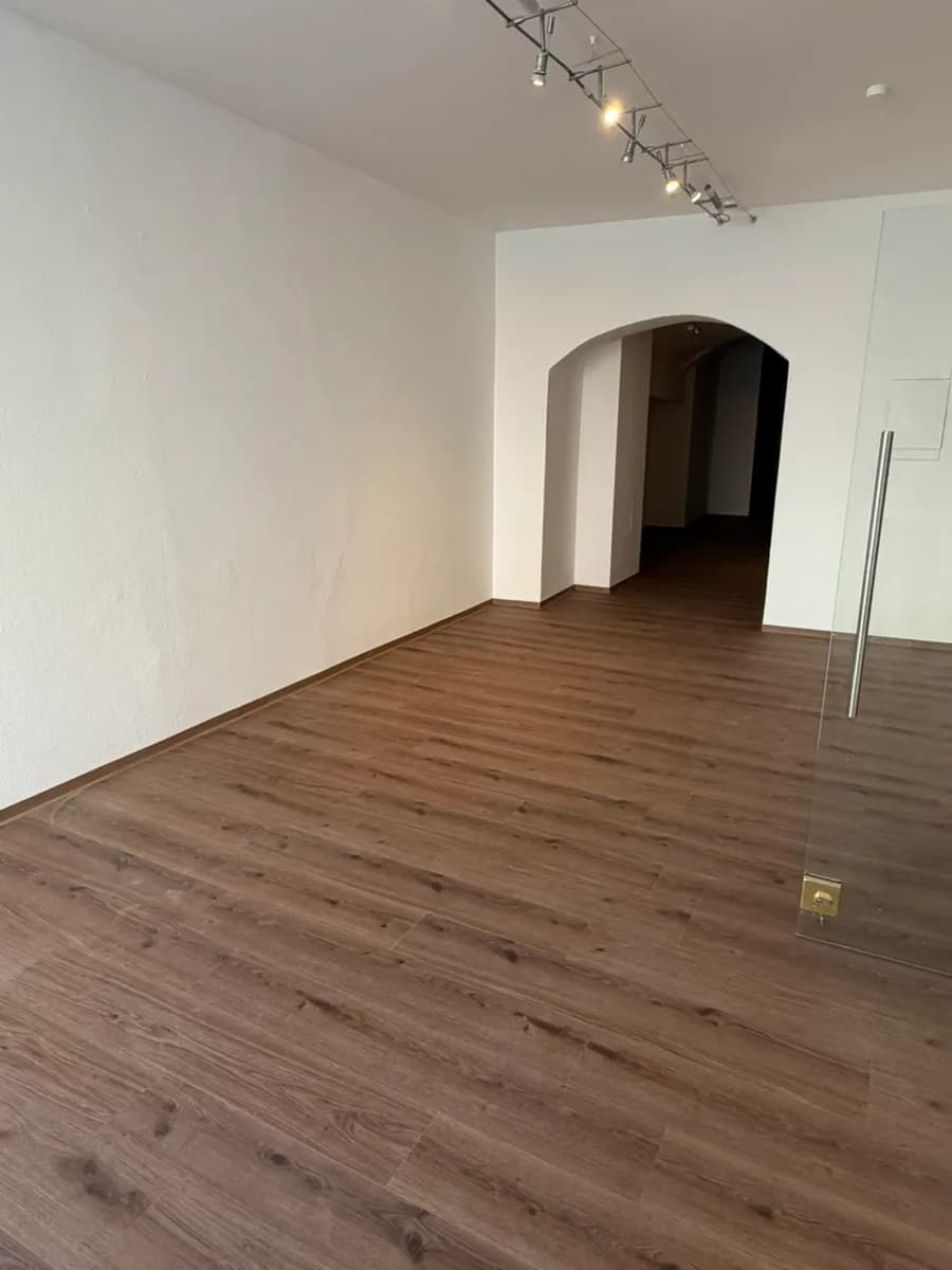 1-Zimmer-Gewerbeimmobilie mieten in Schärding – 40 m², € 660 – Bild 3 von 5