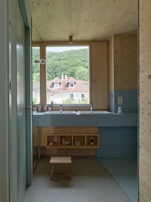 6-Zimmer-Haus mieten in Salzburg Stadt – 180 m², € 3.400 – Bild 2 von 8