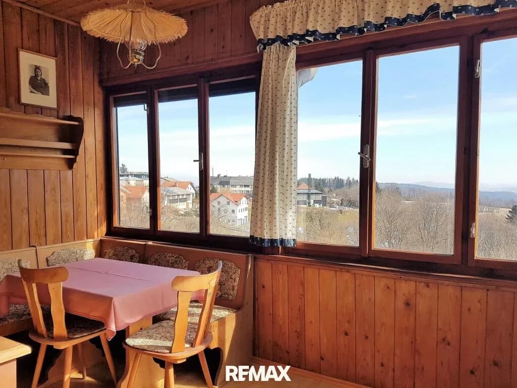 7-Zimmer-Haus kaufen in Neunkirchen – 219 m², € 199.000 – Bild 4 von 19