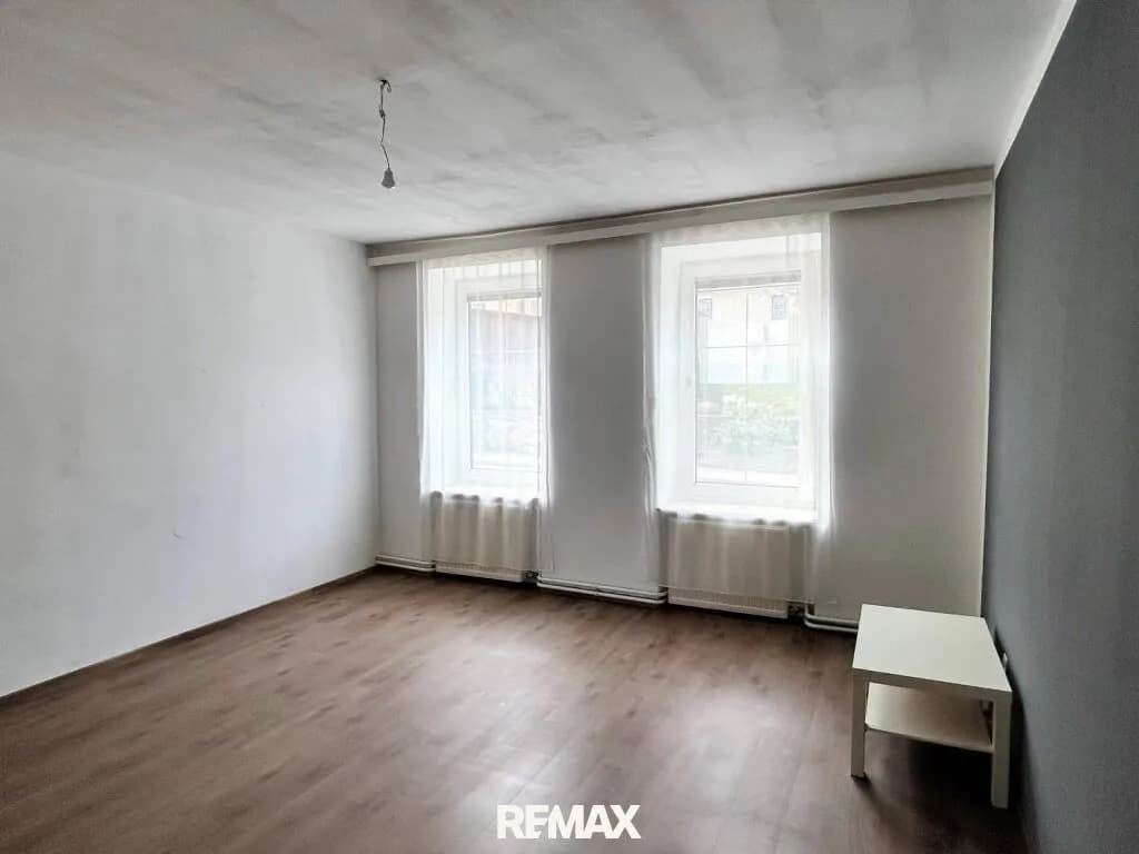 7-Zimmer-Haus kaufen in Neunkirchen – 219 m², € 199.000 – Bild 7 von 19