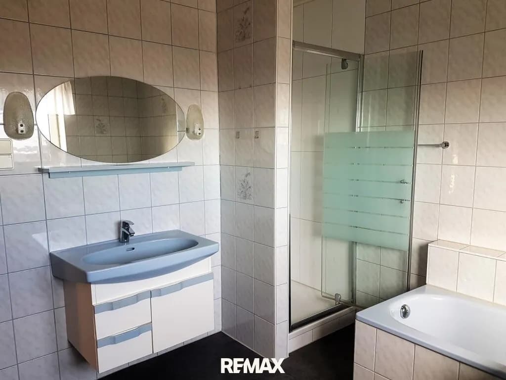 7-Zimmer-Haus kaufen in Neunkirchen – 219 m², € 199.000 – Bild 13 von 19