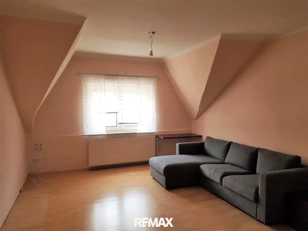7-Zimmer-Haus kaufen in Neunkirchen – 219 m², € 199.000 – Bild 14 von 19