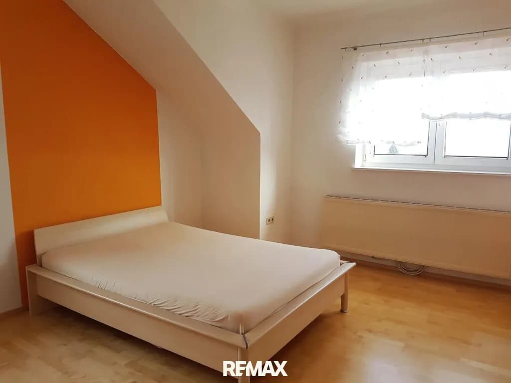 7-Zimmer-Haus kaufen in Neunkirchen – 219 m², € 199.000 – Bild 15 von 19