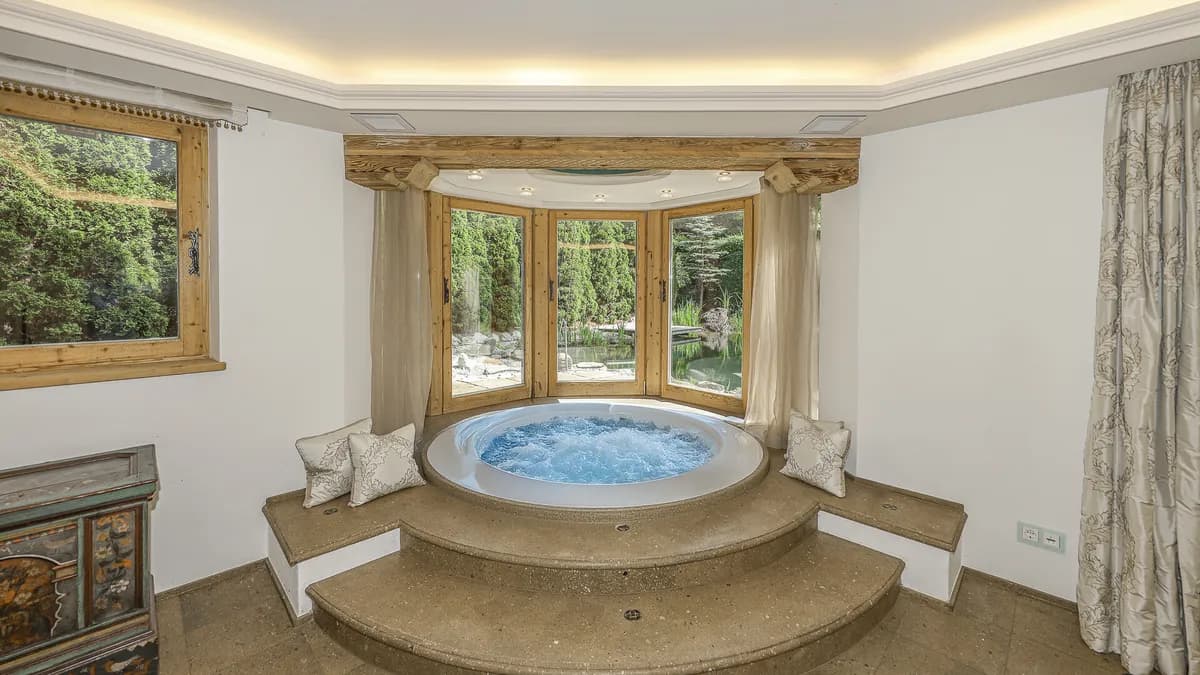 7-Zimmer-Immobilie kaufen in Kitzbühel – 338 m², € 13.750.000 – Bild 18 von 19