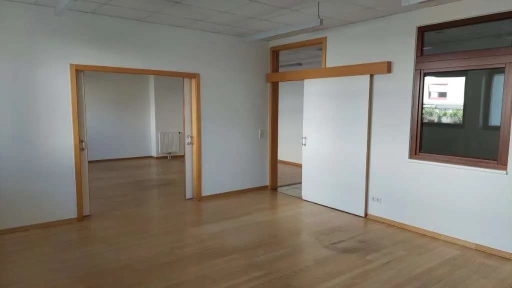 4-Zimmer-Gewerbeimmobilie mieten in Kufstein – 125 m², € 1.825 – Bild 3 von 9