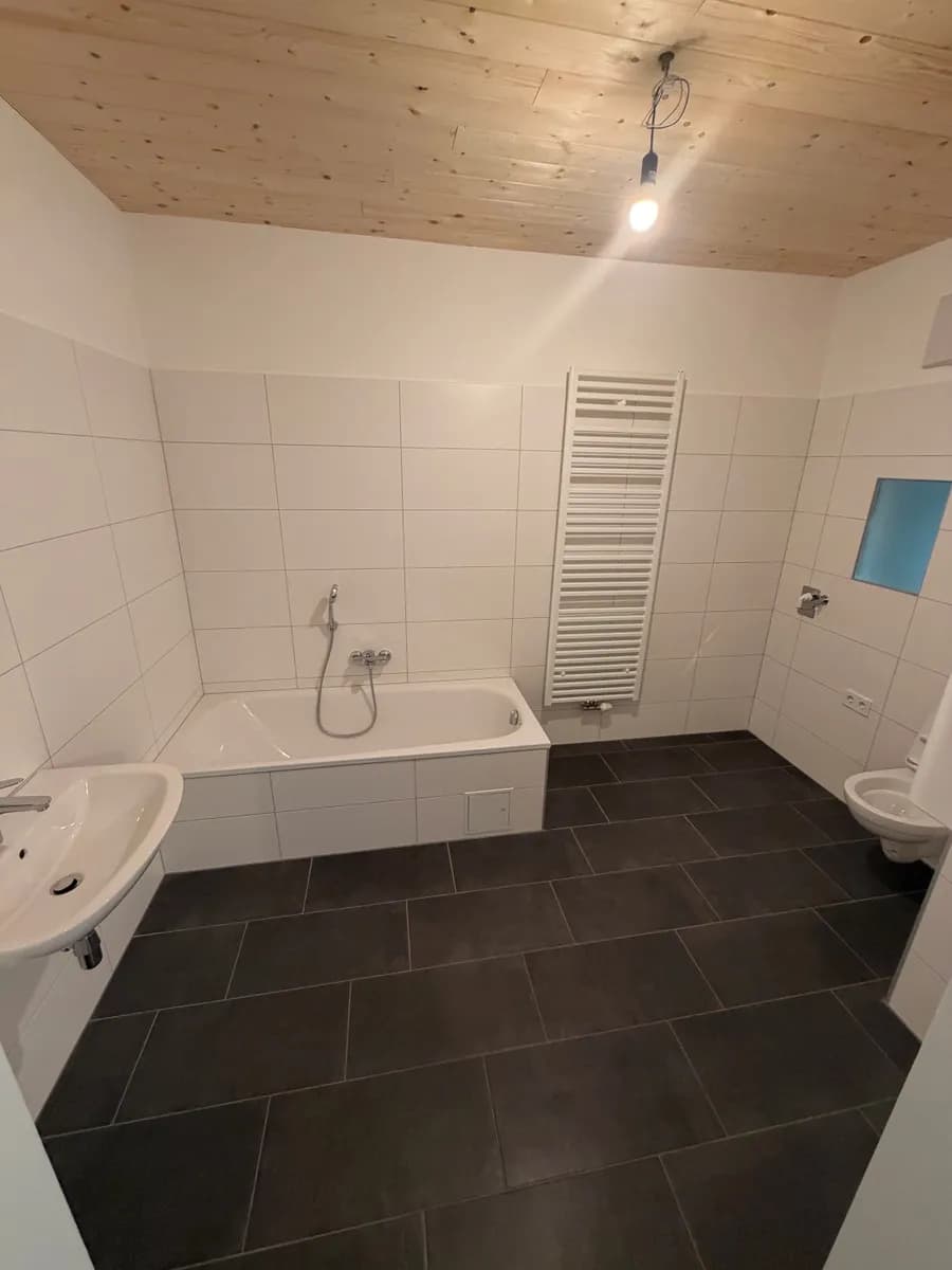 Wohnung mieten in Eferding – 100 m², € 966 – Bild 2 von 5