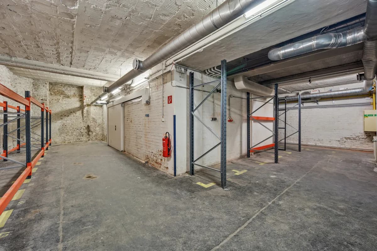 Gewerbeimmobilie mieten in Wien – 980 m², € 12 – Bild 4 von 12