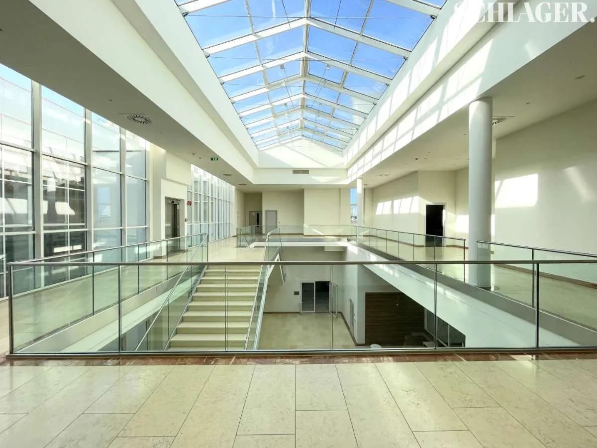 Gewerbeimmobilie mieten in Graz-Umgebung – 65 m², € 774