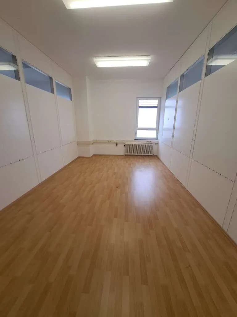 Gewerbeimmobilie mieten in Baden – 25 m², € 200 – Bild 3 von 5
