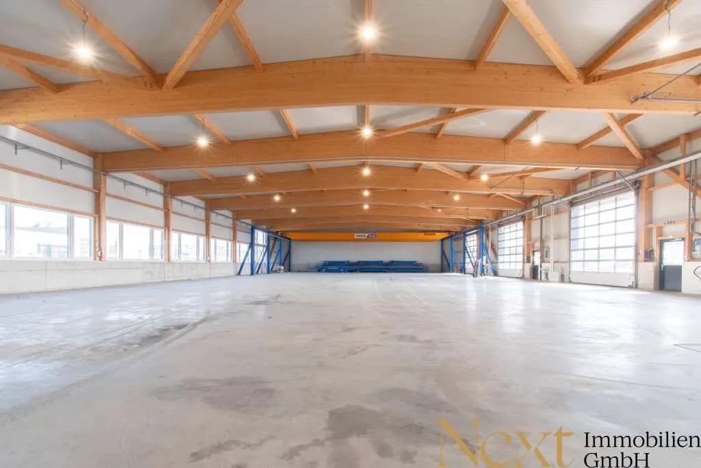 Gewerbeimmobilie mieten in Perg – 1 338 m², € 7.385 – Bild 2 von 4