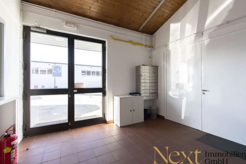 1-Zimmer-Gewerbeimmobilie mieten in Linz Land – 14 m², € 276 – Bild 2 von 5