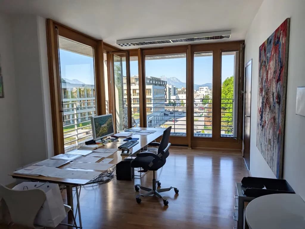 6-Zimmer-Gewerbeimmobilie mieten in Salzburg Stadt – 133 m², € 2.341