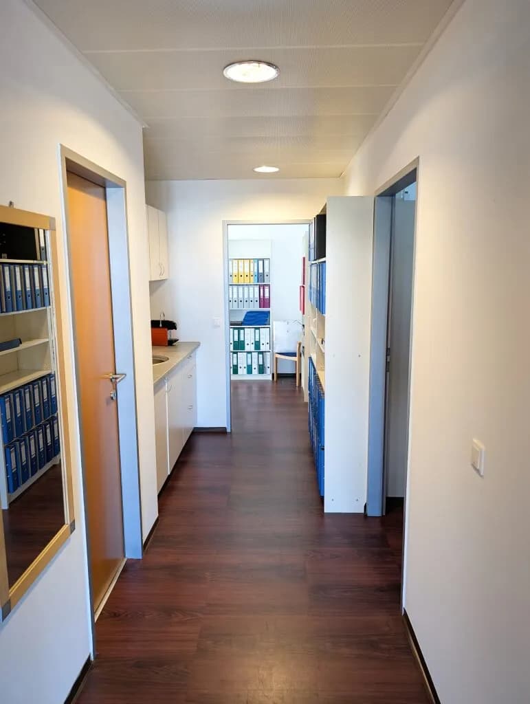 6-Zimmer-Gewerbeimmobilie mieten in Salzburg Stadt – 133 m², € 2.341 – Bild 2 von 5