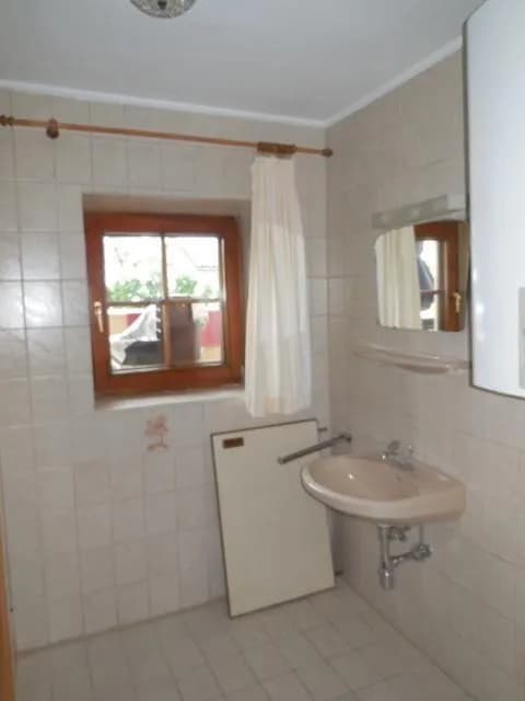 1-Zimmer-Wohnung mieten in Vöcklabruck – 38 m², € 494 – Bild 5 von 7