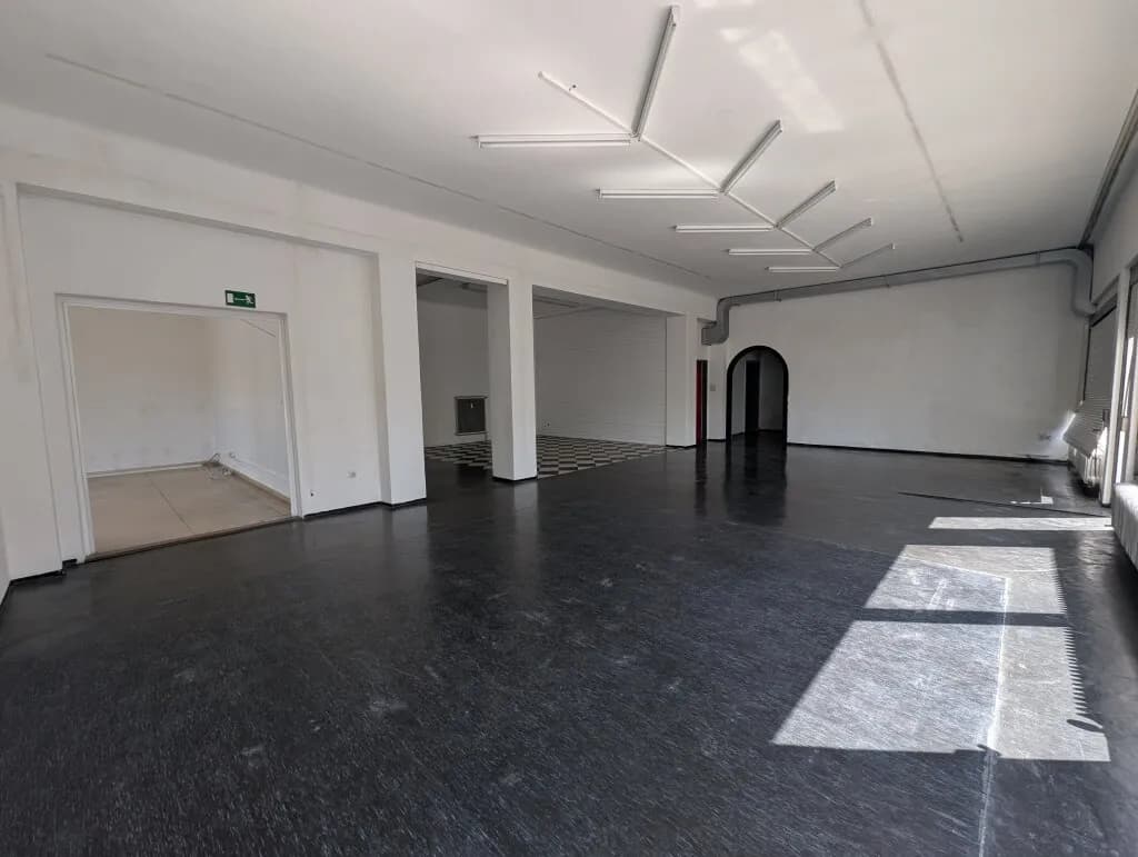 4-Zimmer-Gewerbeimmobilie mieten in Salzburg Stadt – 260 m², € 2.348 – Bild 4 von 6