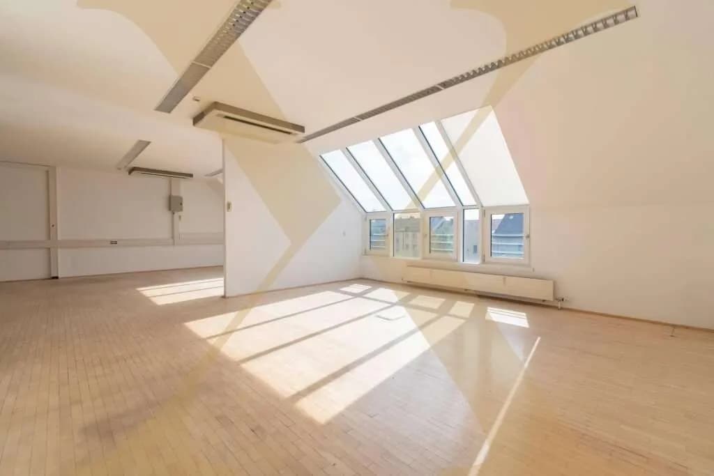 Gewerbeimmobilie mieten in Linz – 251 m², € 2.902