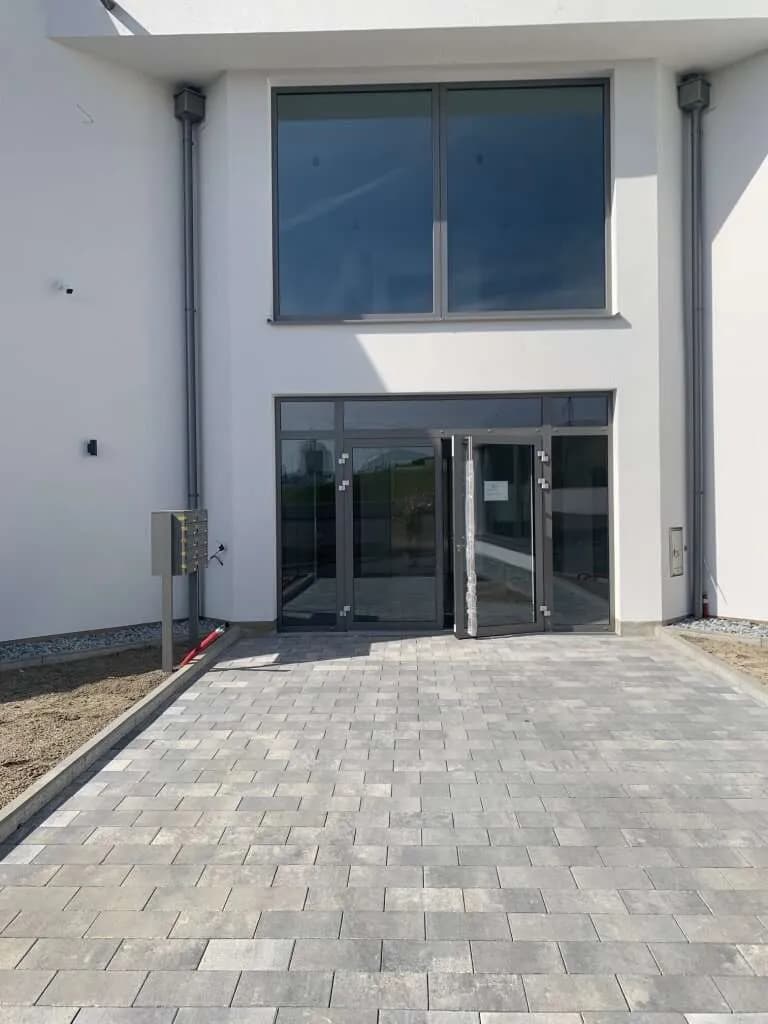 Gewerbeimmobilie mieten in Vöcklabruck – 174 m², € 2.275 – Bild 8 von 23