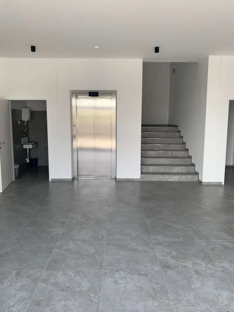 Gewerbeimmobilie mieten in Vöcklabruck – 174 m², € 2.275 – Bild 9 von 23
